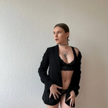 Grande Royal de la Fleurs — 1 / 3