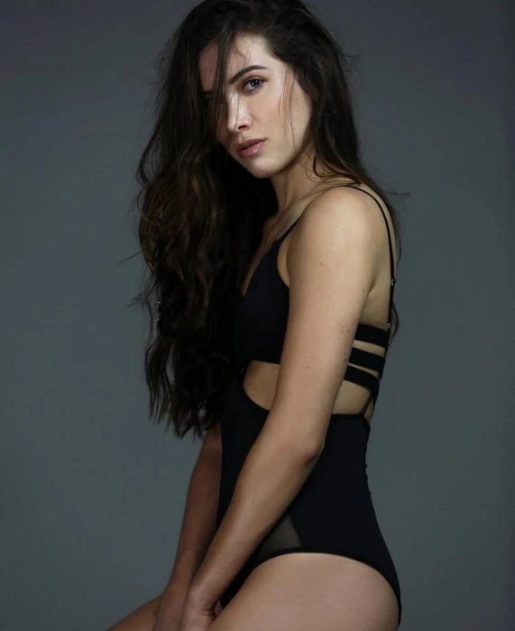 Roberta — 2 / 6
