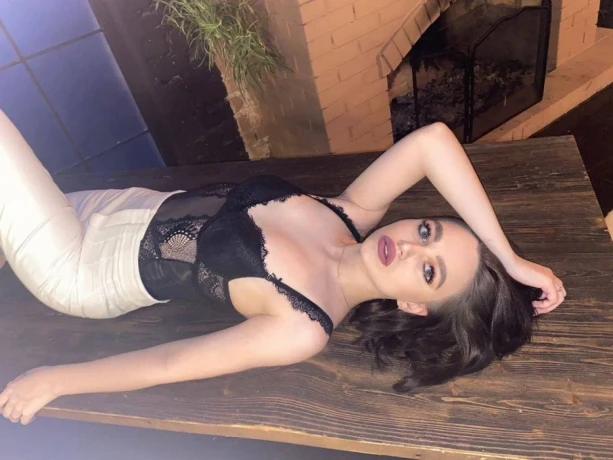Maria — 2 / 3