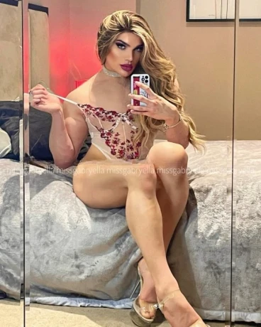 Gabby Prado — 8 / 10