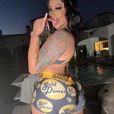 Leslie, Escort, Leipzig