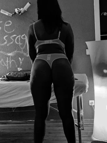 Emilie-Evelyn — 1 / 4