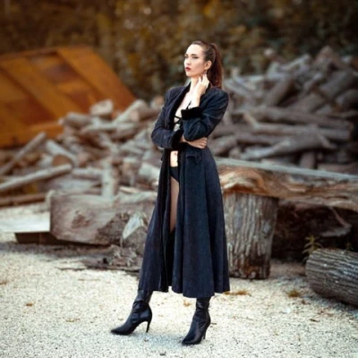 Mistress Yuna Im Studio Centric, Escort, Stuttgart