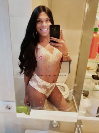 Thais Melo Top — 6 / 8