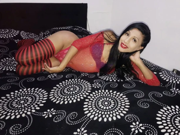 Leonela Leon — 2 / 12