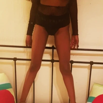 Zoe, Escort, Luxembourg