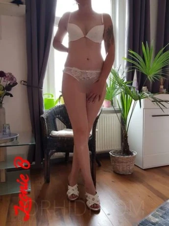 Leonie (deutsch) — 3 / 5