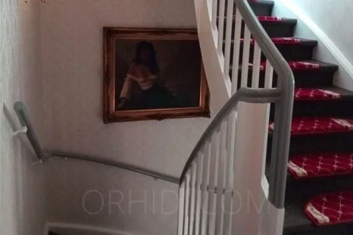 Das kleine Massagenest - NUR MASSAGEN — 11 / 18