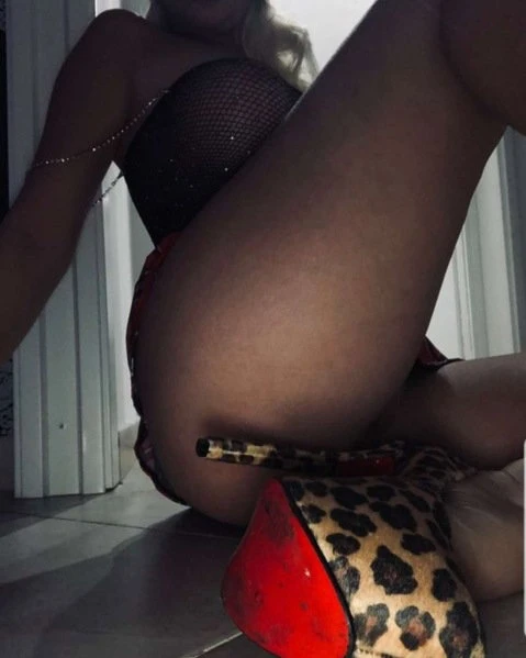Naomi0 — 7 / 11