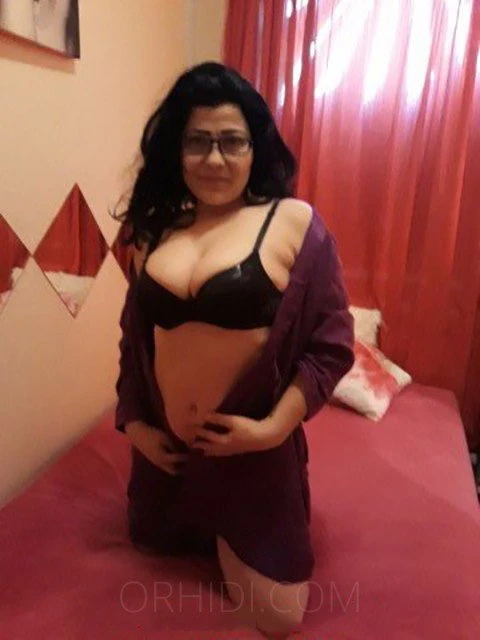Fatima (24), Escort, Vienna