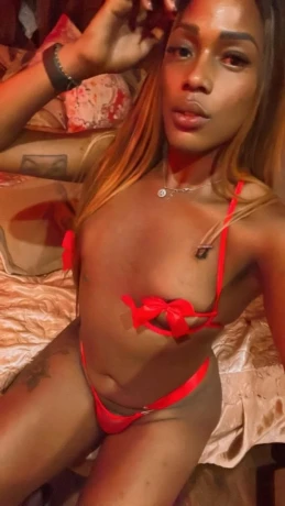 Naomi Perez — 11 / 12