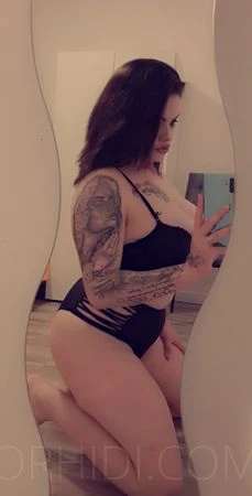 Alina - Yes Sir — 1 / 3