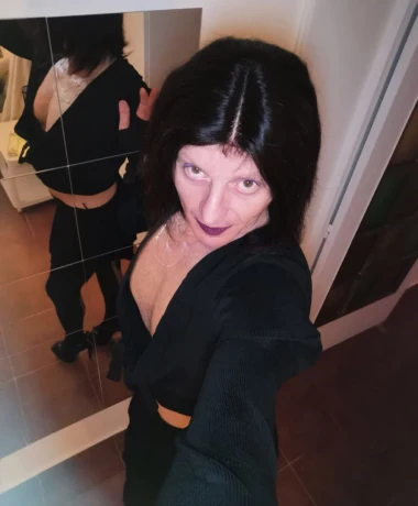 Lara Doll — 7 / 12