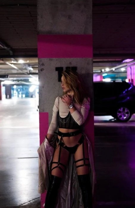 Vlada, Escort, Istanbul