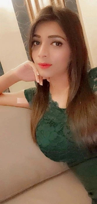 Pooja — 2 / 4