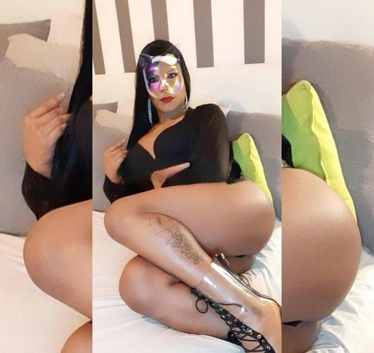 Paola Bueno — 7 / 12