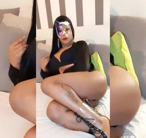 Paola Bueno — 7 / 12