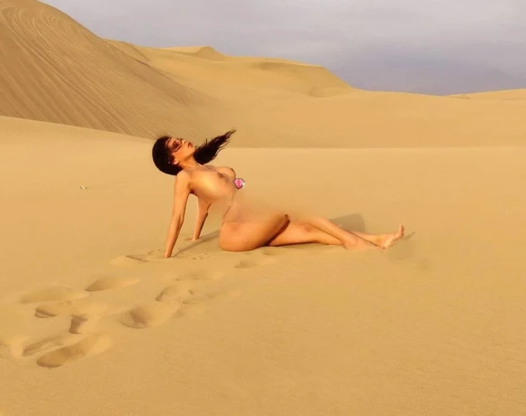 Gisel Fox — 7 / 12