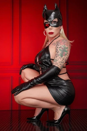 Ts Lady Beatrice Privat Und Diskret — 5 / 24