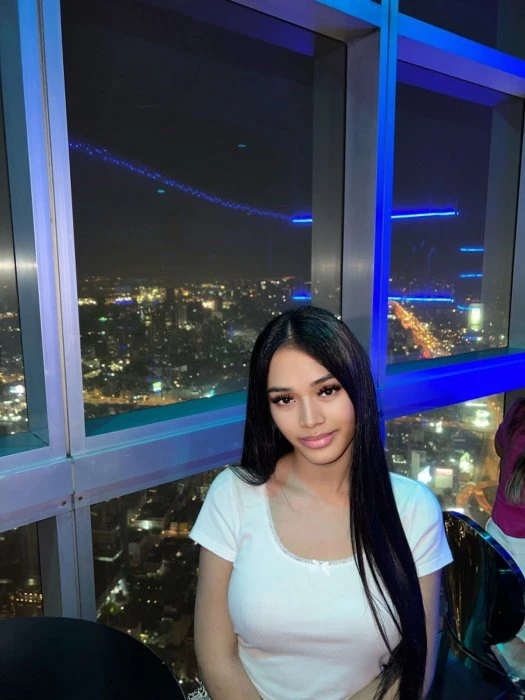 Sabina — 4 / 5