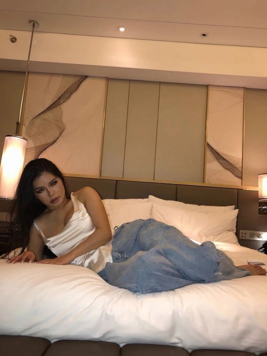 Katie, Escort, Dubai
