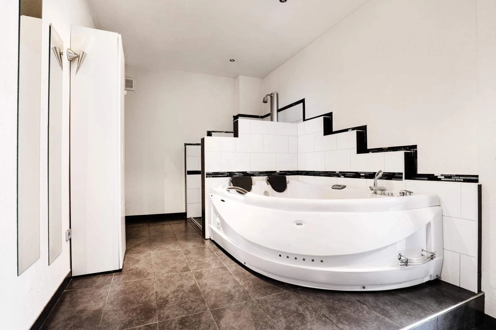 Hause Nr1 — 3 / 9