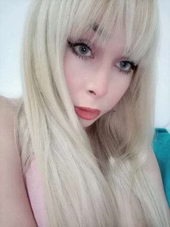 Liz Delgado — 5 / 12