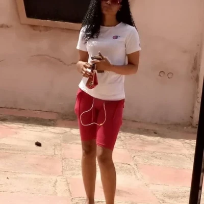 Tracy, Escort, Accra