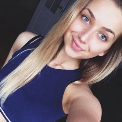 Tonea, Escort, Paris