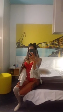 Nikki Shayana - NEU — 5 / 7