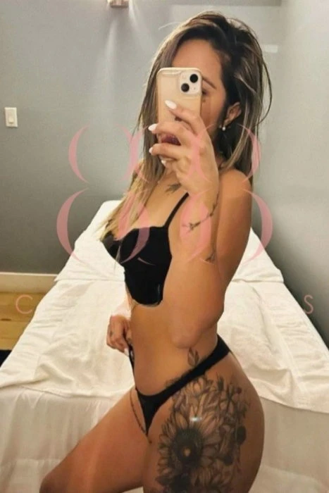 Pia, Escort, Caracas