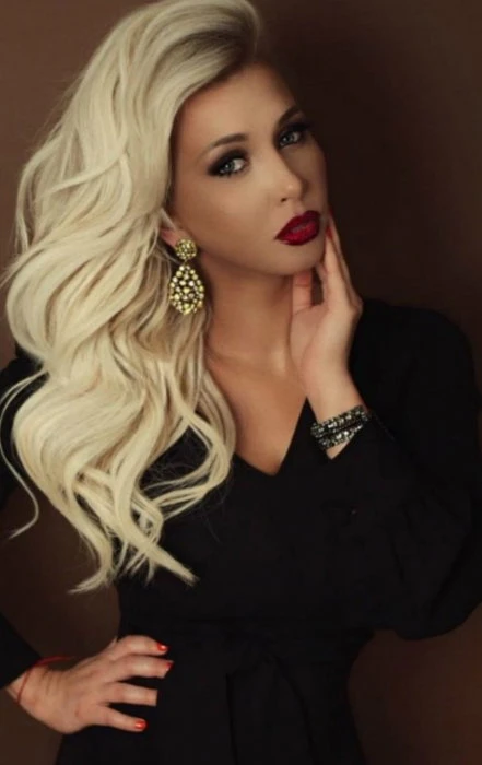 Bella, Escort, Trieste