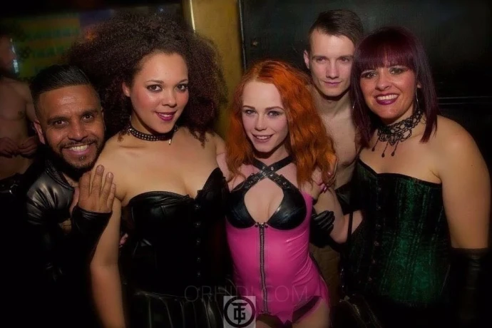 PoshGirlGoneBad94 — 4 / 18