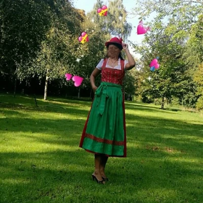 Wiesn Mäuse, Escort, Munich