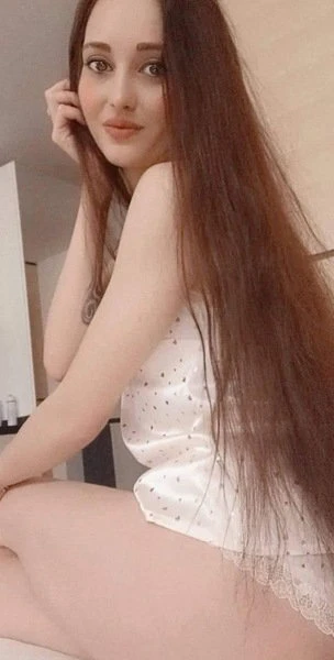 Hot Jennifer 23j — 6 / 8
