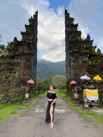 Tantric Victoria — 11 / 14