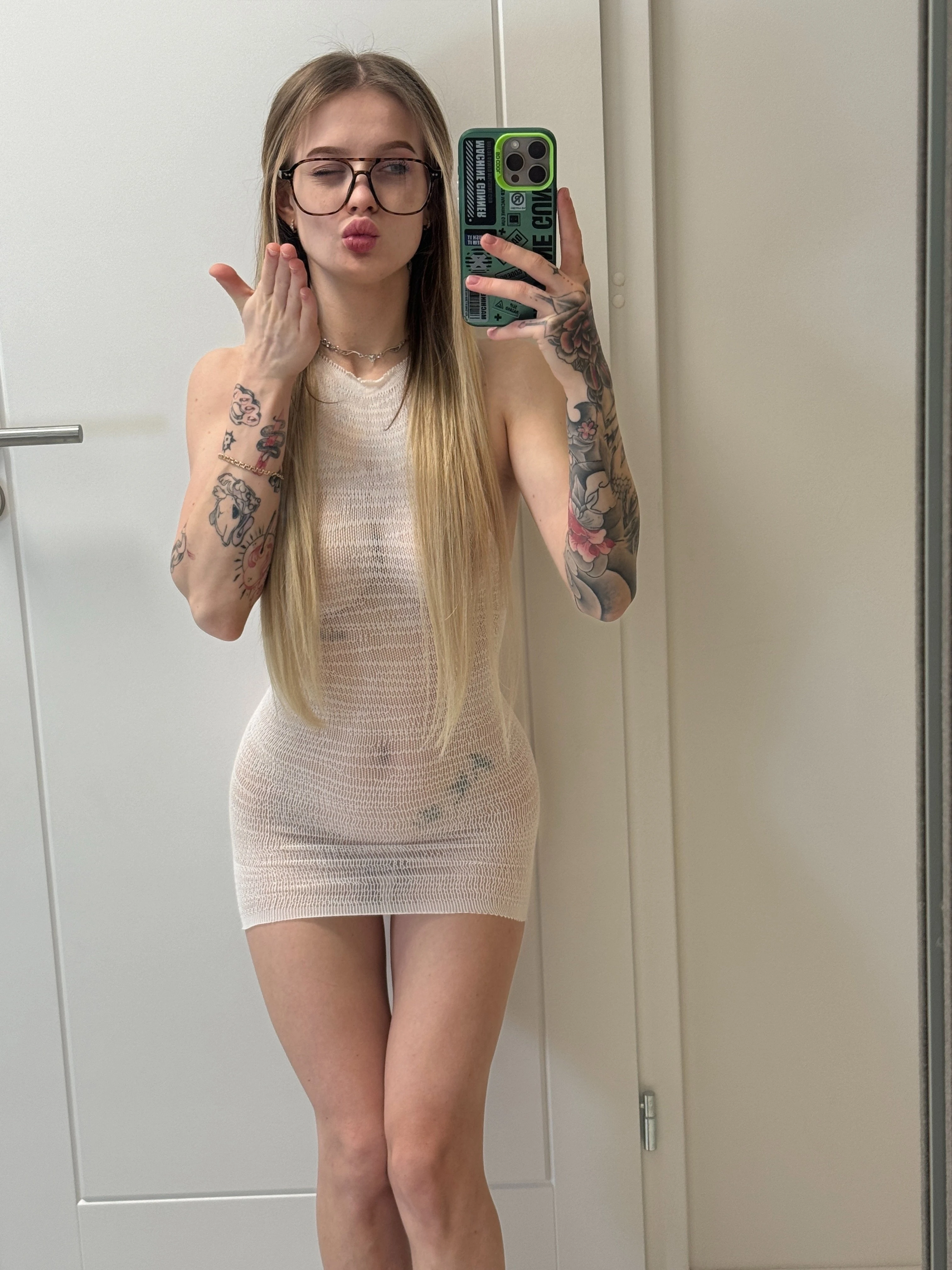 Liana Juice, Escort, London