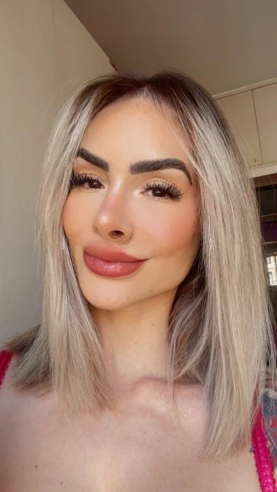 Clara — 7 / 12