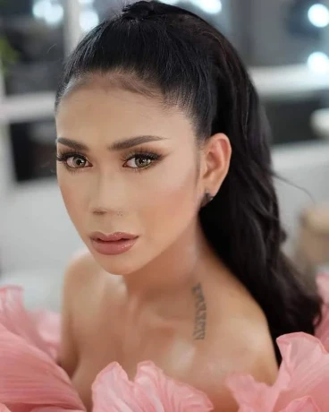 Sarah Love — 9 / 12