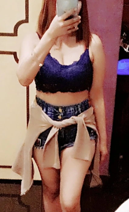 Ella — 2 / 3