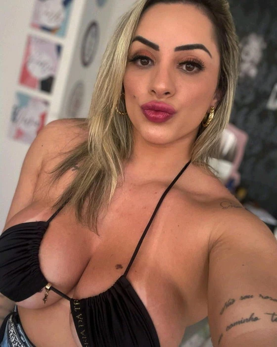 Ivana, Escort, Versailles