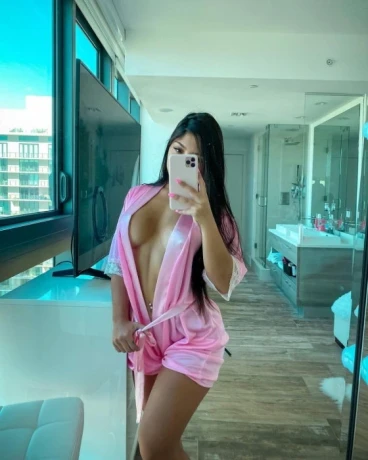 Natalia Brito — 3 / 4