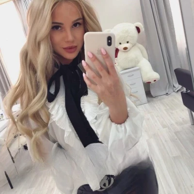 Lera, Escort, Istanbul