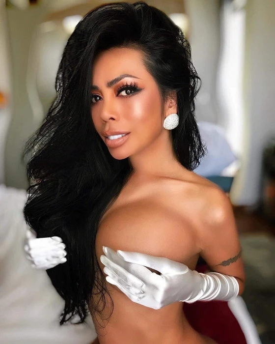 Kelly — 10 / 11