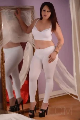 Barbara - BRANDNEU IN DER STADT! — 8 / 10