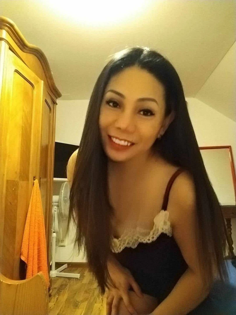 Rinda Thai, Escort, Romanshorn