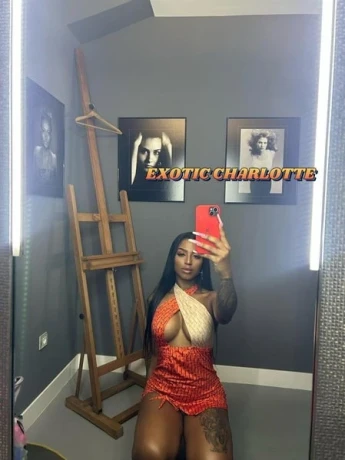 Ebony Charlotte Party — 2 / 8