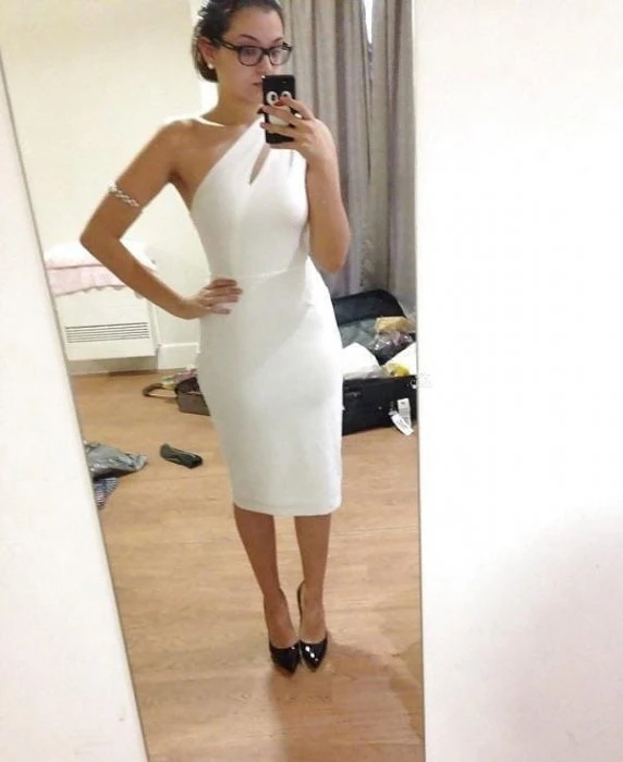 Kritika, Escort, Prague