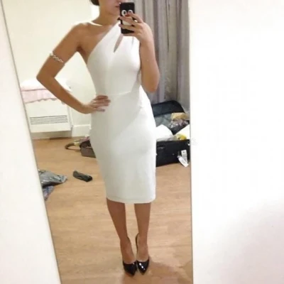 Kritika, Escort, Prague