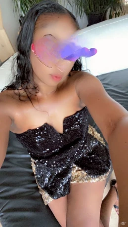 Sexy Latina Verwoehnt Den Gentlemen — 1 / 5